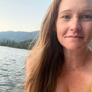 Meet your Posher, Carrie